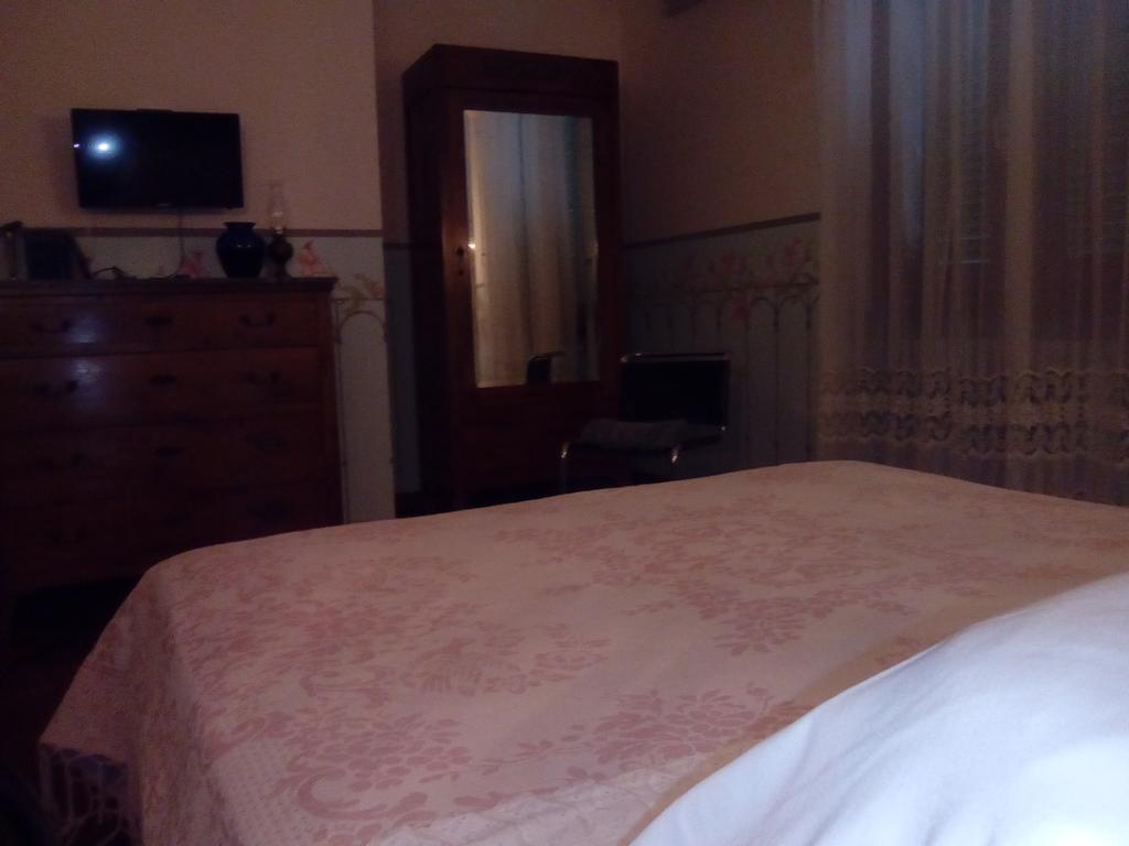B&B Il Giovine Campello sul Clitunno Eksteriør bilde